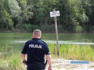 Głogowscy policjanci kontrolują miejsca wykorzystywane do kąpieli