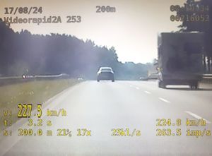 Pędził blisko 227km/h. Szaleńczą jazdę przerwali głogowscy policjanci z grupy SPEED