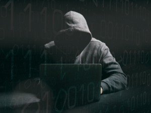 Policjanci apelują o zachowanie ostrożności podczas zakupów w Internecie