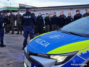 Głogowską komendę odwiedzili uczniowie klas mundurowych