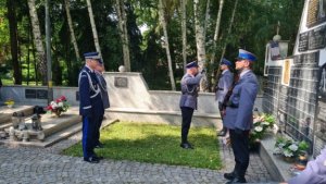 Dolnośląscy policjanci uczcili pamięć poległych i pomordowanych funkcjonariuszy